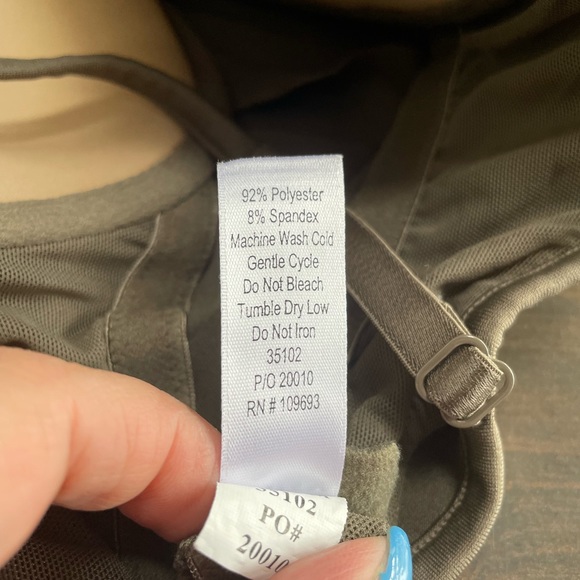 Women's Athleta Tank Top with Shelf Bra - Picture 9 of 9